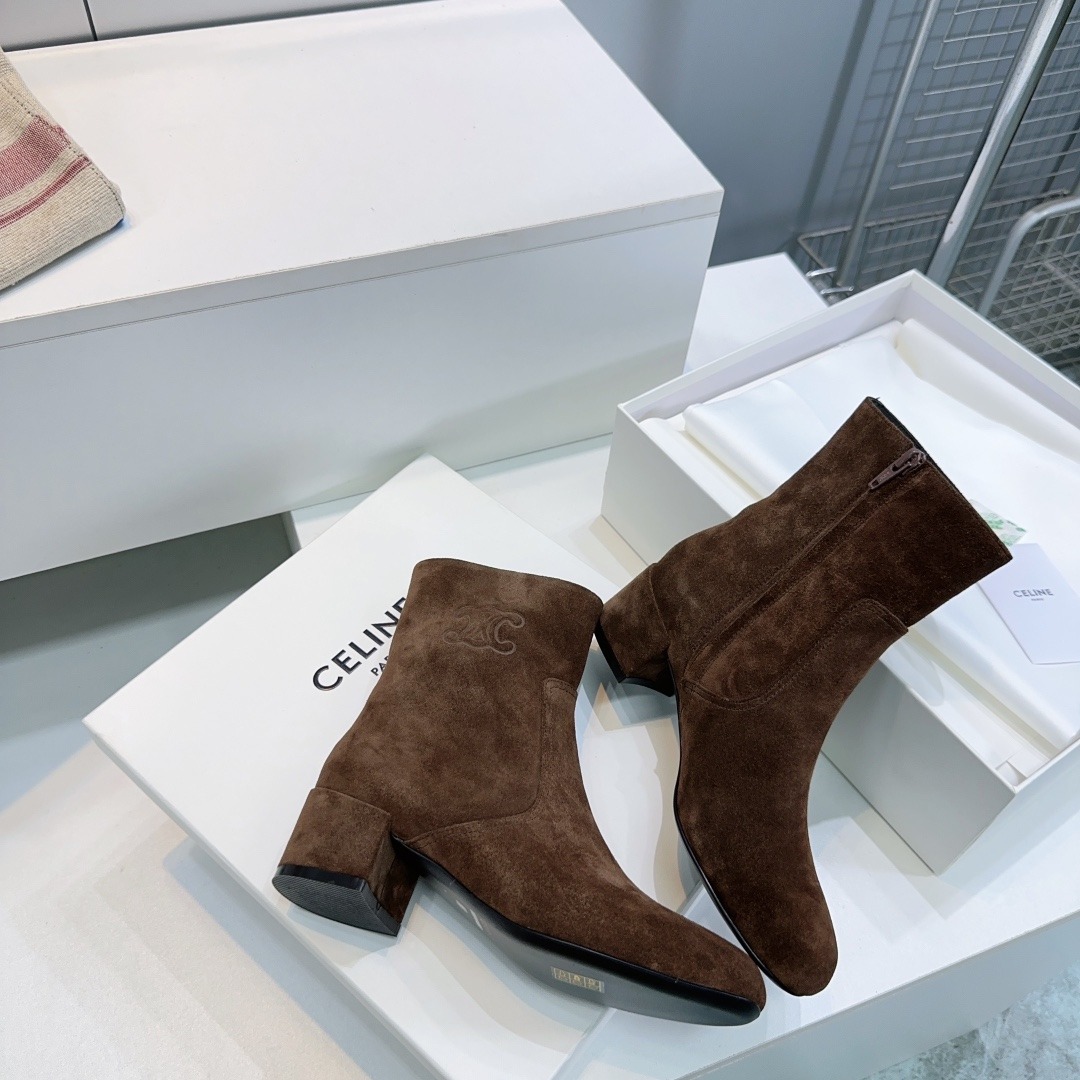 셀린느 25ss 가을/겨울 신상 스틸레토 앵클부츠