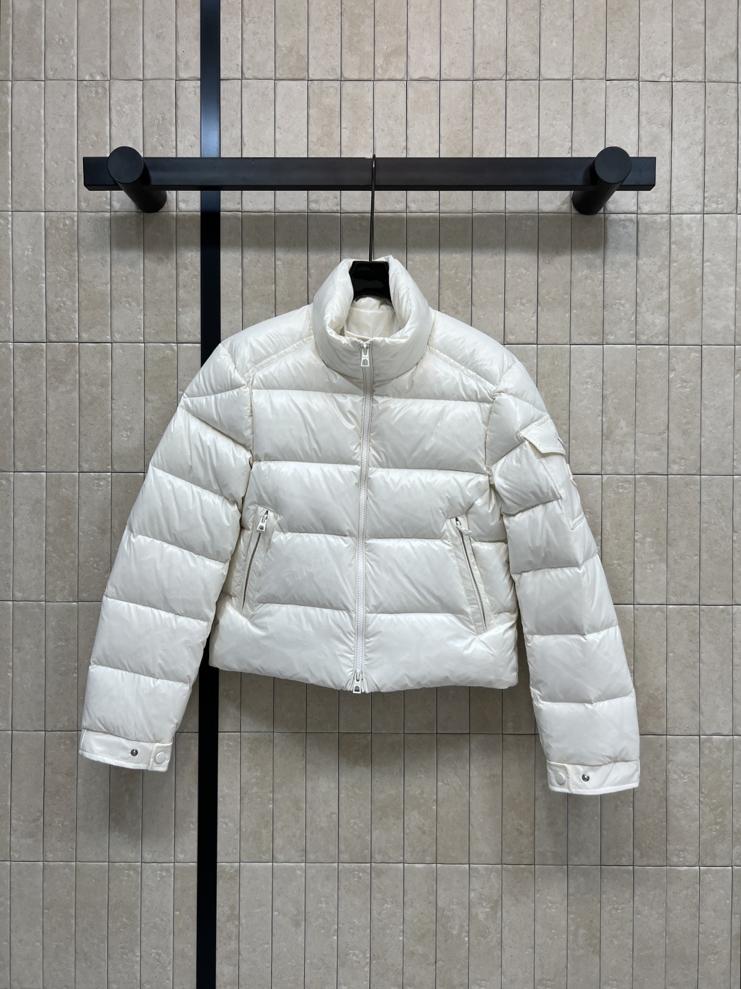 몽클레어 25 신상 하이넥 숏 패딩