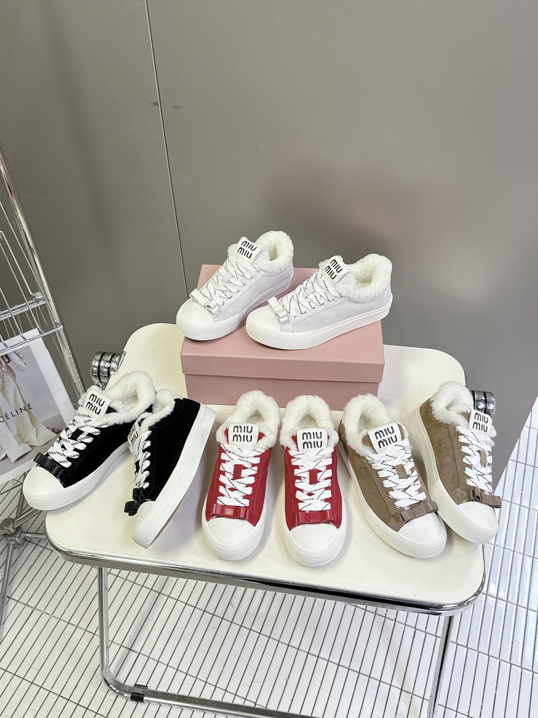 미우미우 신상 더블슈즈 털가죽 스니커즈