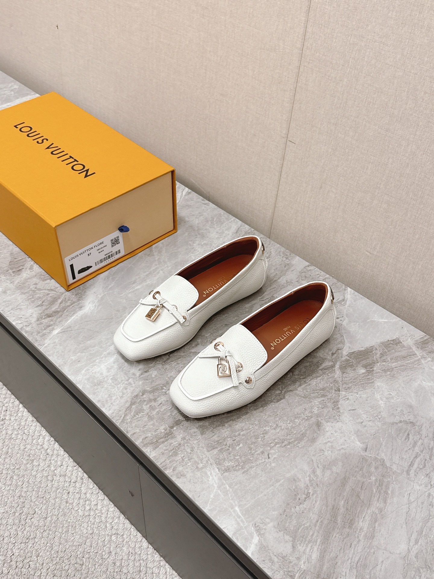 루이비통 신상 로퍼