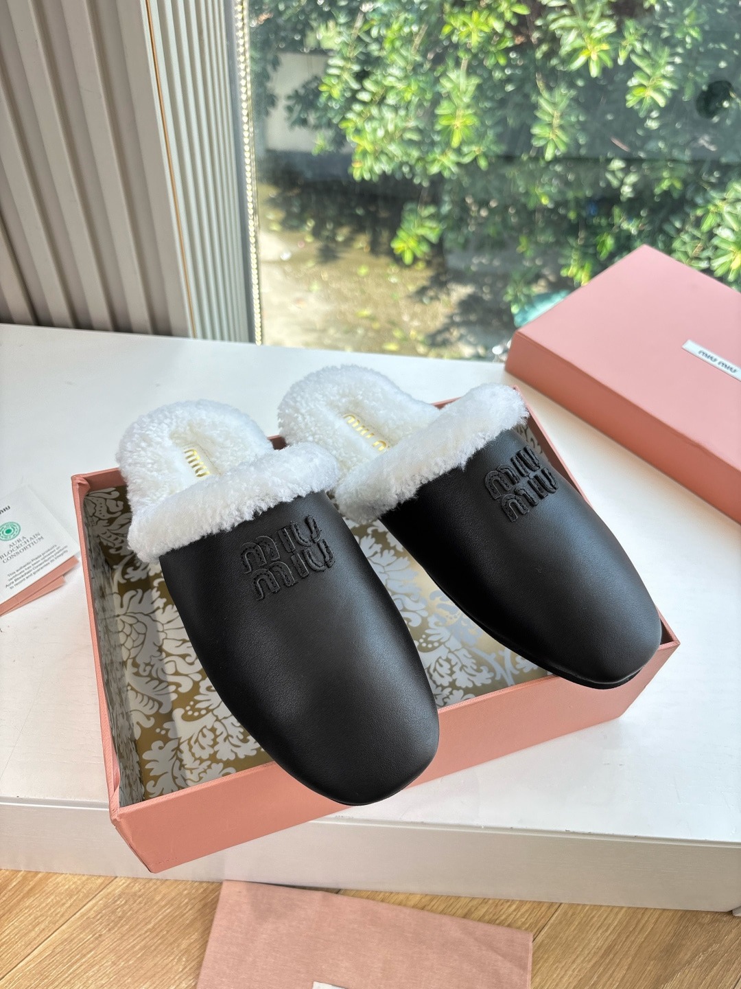미우미우 25 신상 수입 양털 슬리퍼