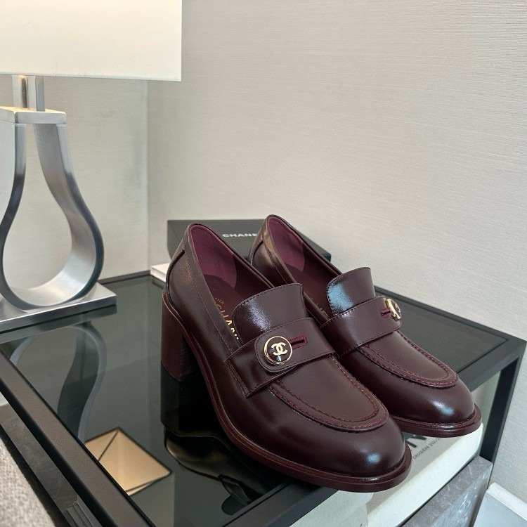 샤넬 카프스킨 로퍼