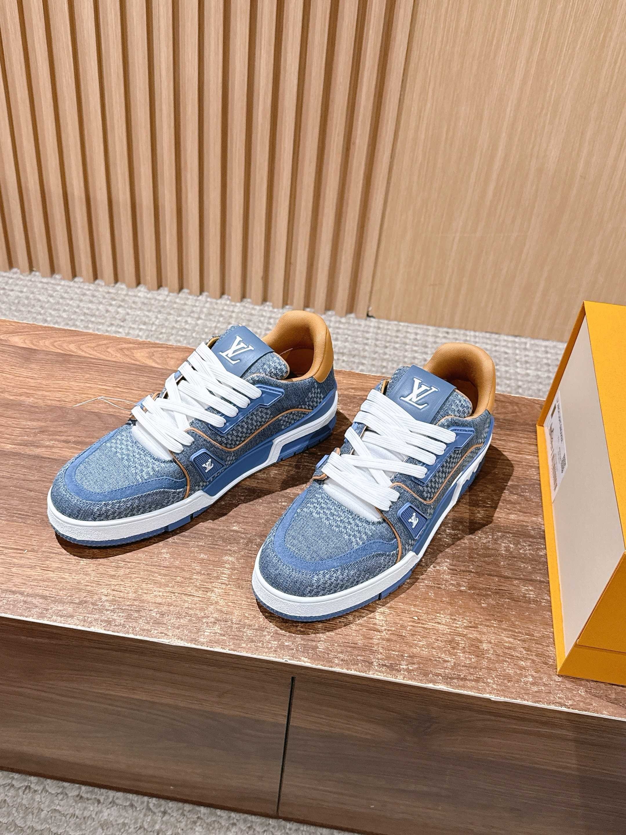 루이비통  스니커즈