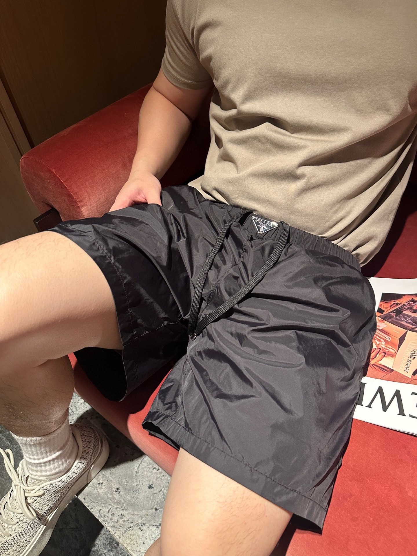 프라다 삼각로고 나일론 반바지