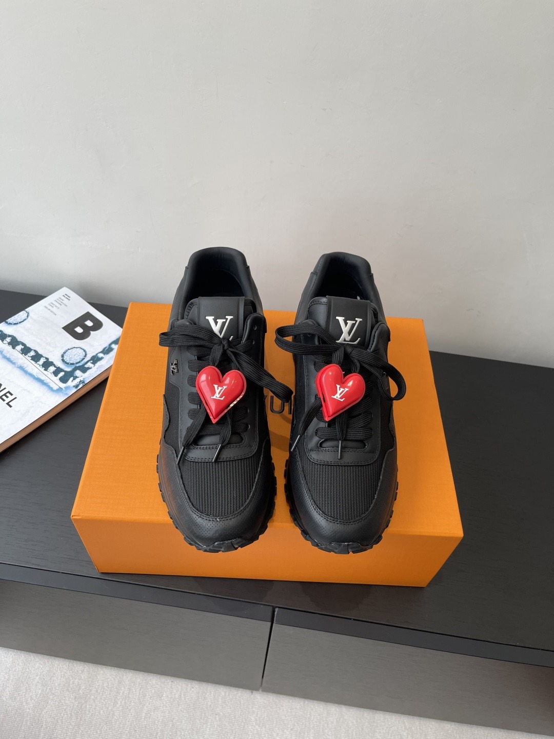 루이비통 클래식 남성 스니커즈