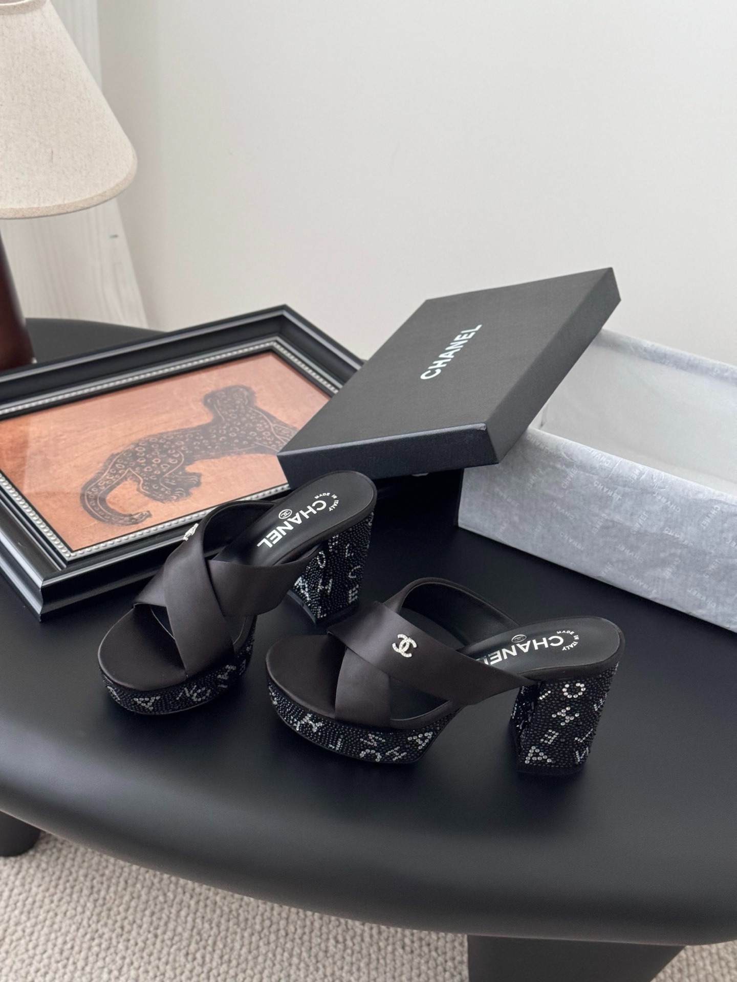 샤넬 25K 핫픽스 샌들