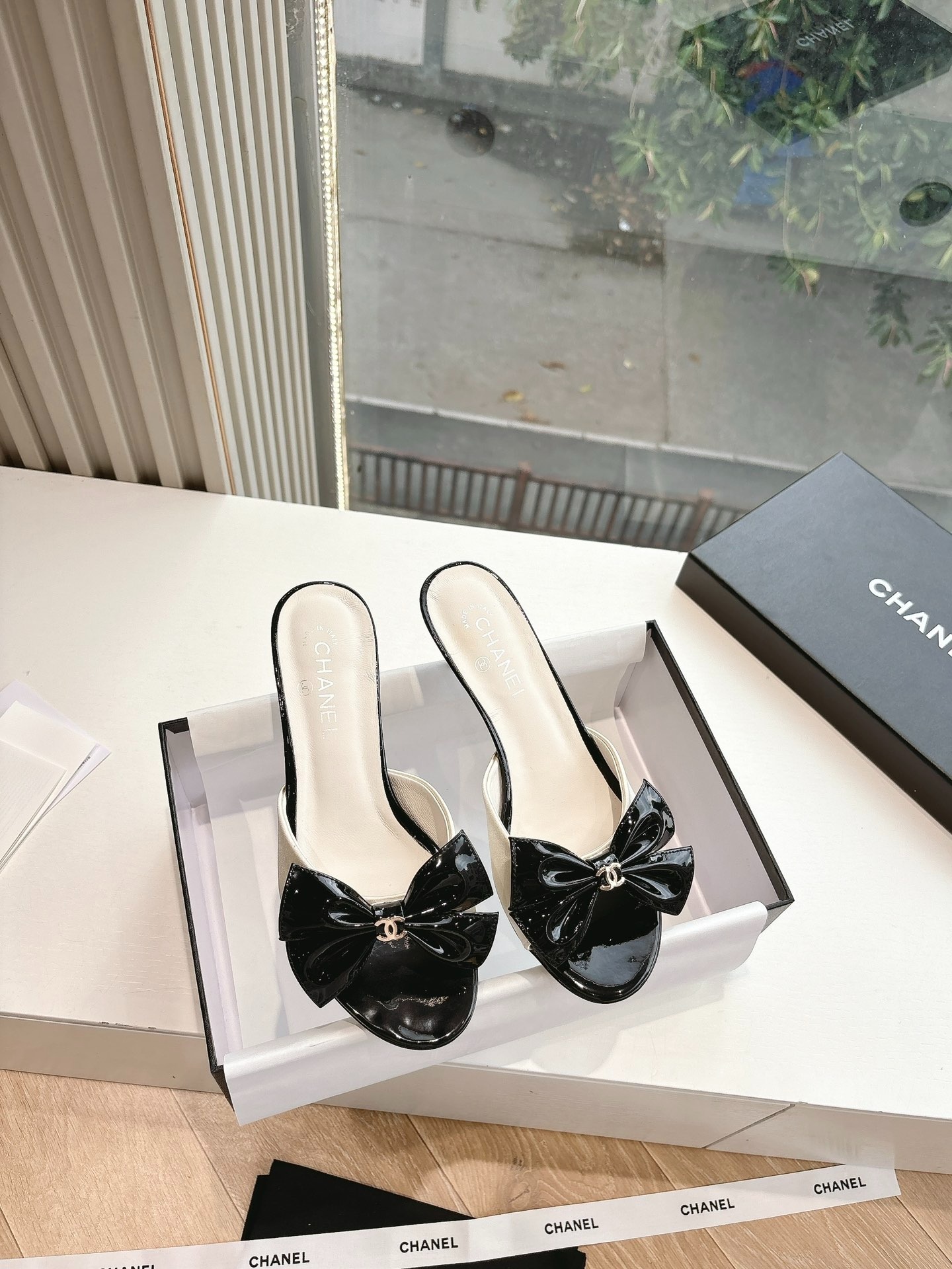 샤넬 25s 이른 봄 샌들 슬리퍼