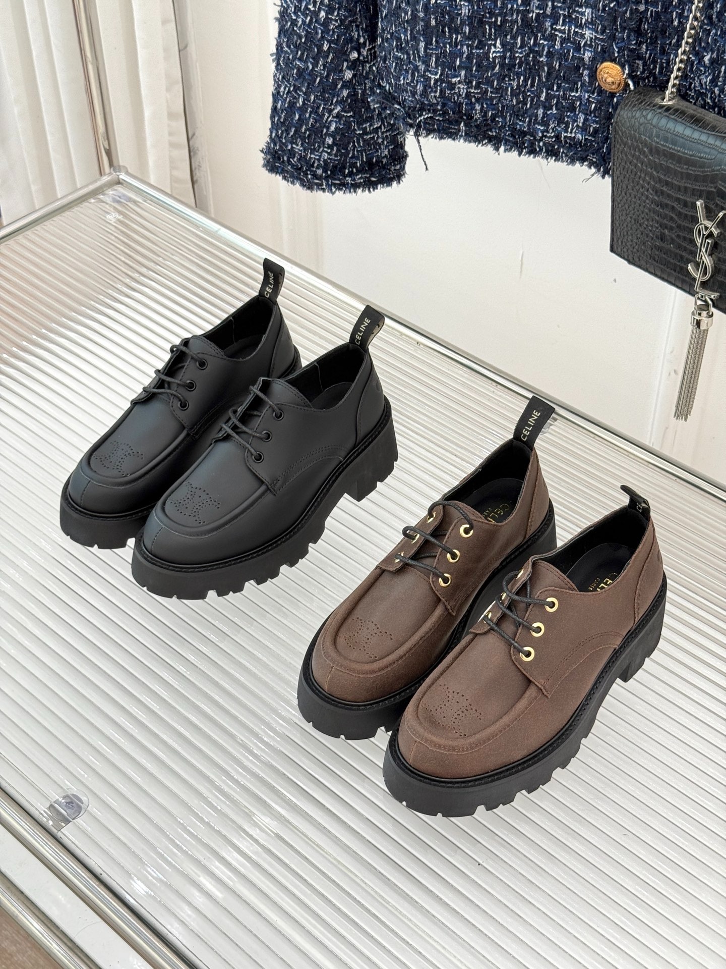 셀린느 25W 신상 통굽 빈티지 구두