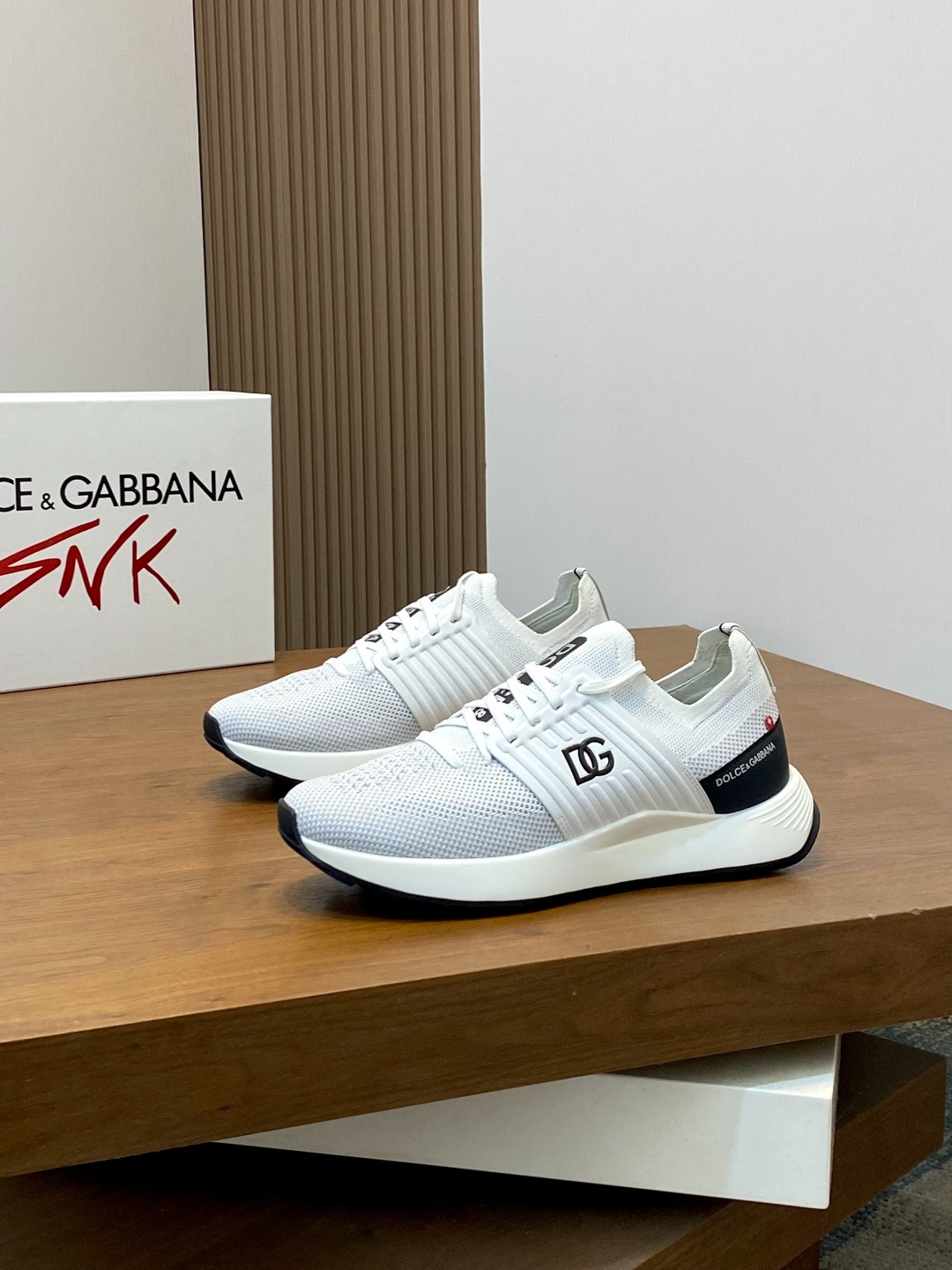 돌*앤가바나 신상 프리미엄 남성 캐주얼화