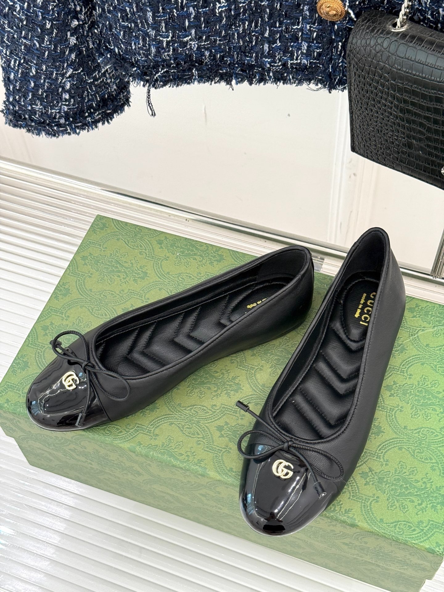 구찌 클래식 더블 G 리본 플랫 발레 슈즈