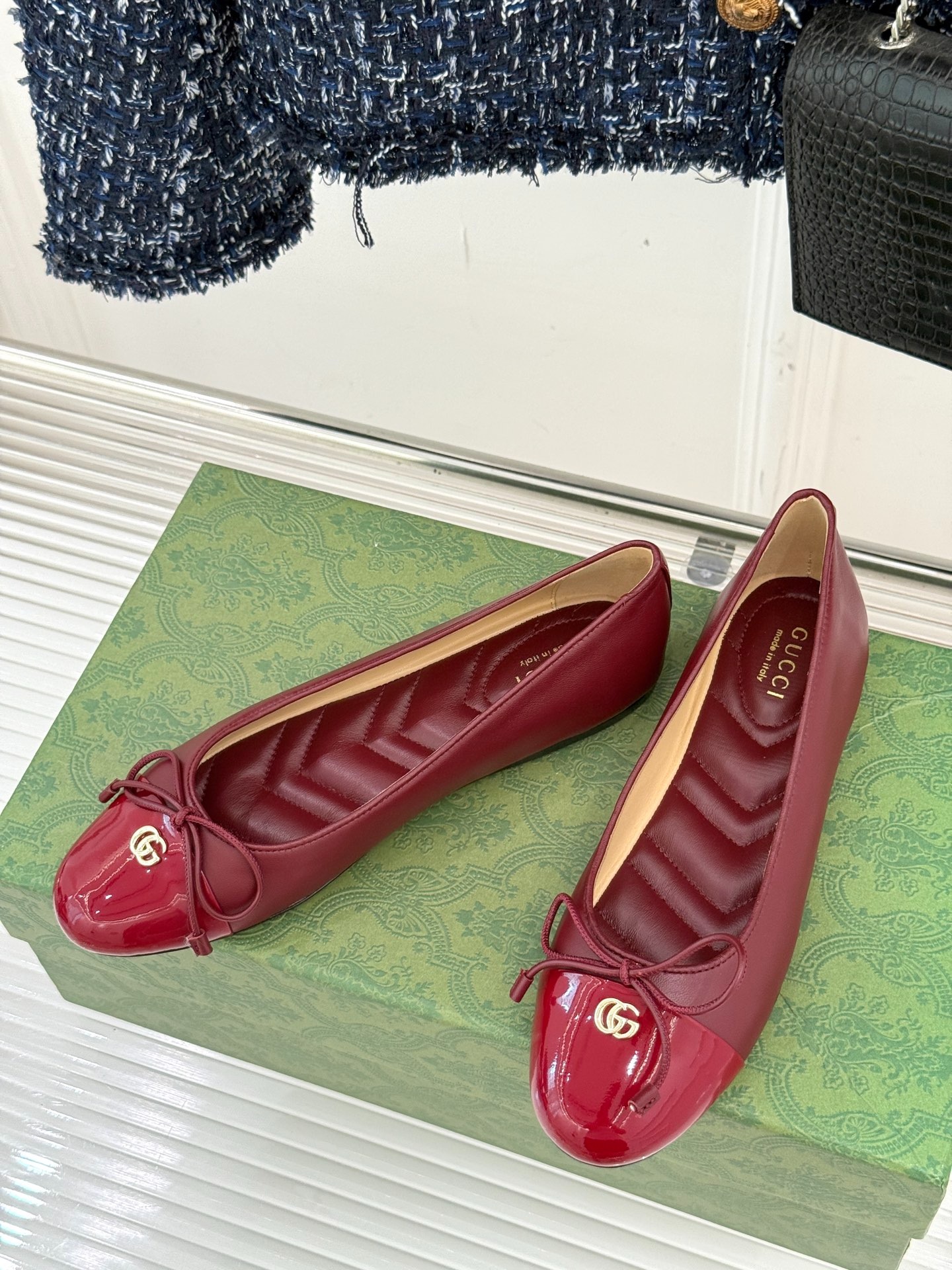 구찌 클래식 더블 G 리본 플랫 발레 슈즈