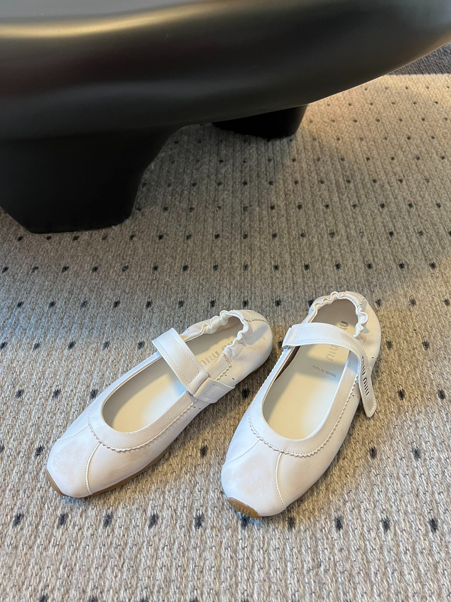 미우미우 25ss 신상 메리제인 발레화