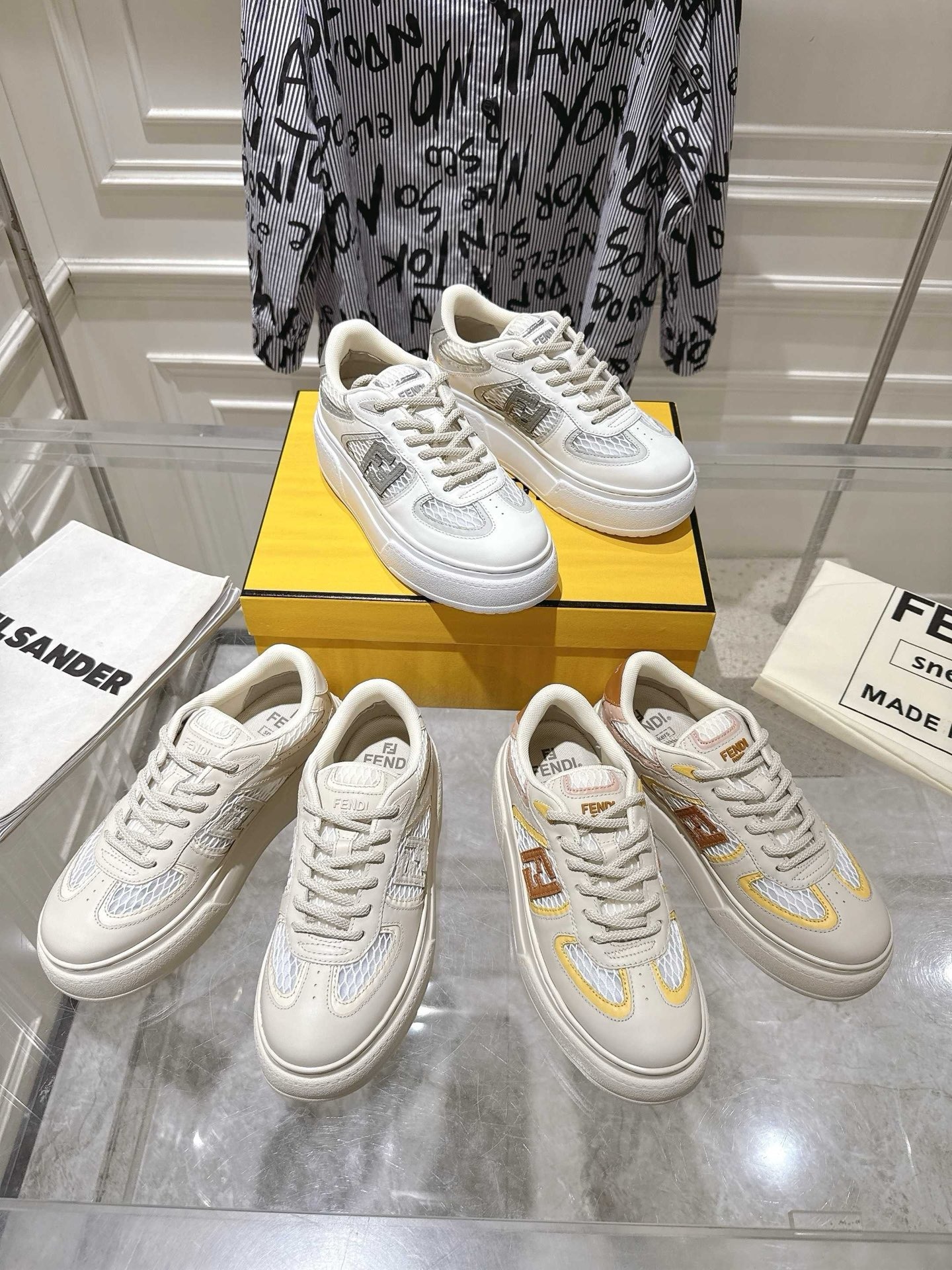 펜디 25년 신상 통굽 스니커즈