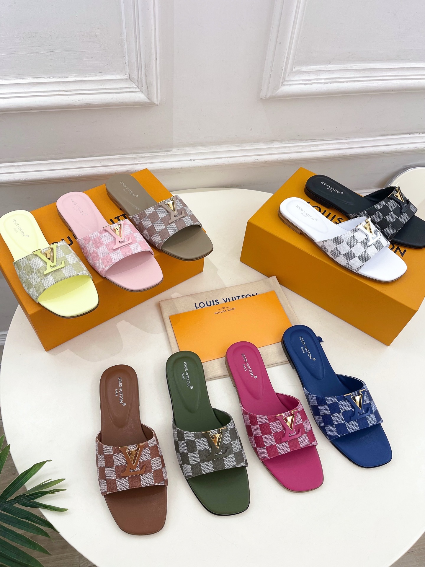 루이비통 25 클래식 체크 플랫 슬리퍼