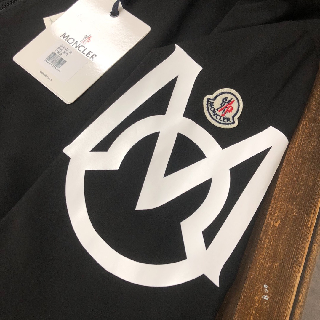 몽클레어 봄가을 신상 바람막이