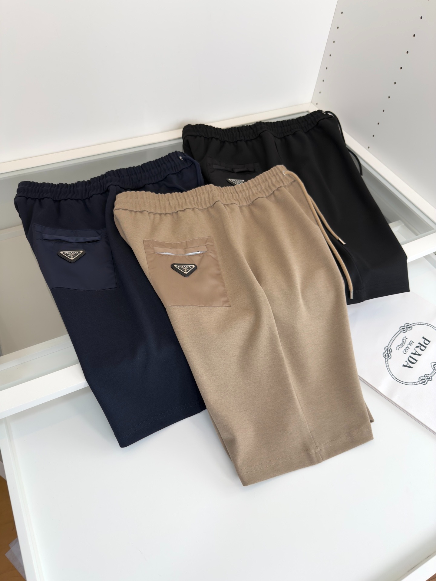 프라다 2025 봄여름 오리지널 클래식 5부 팬츠