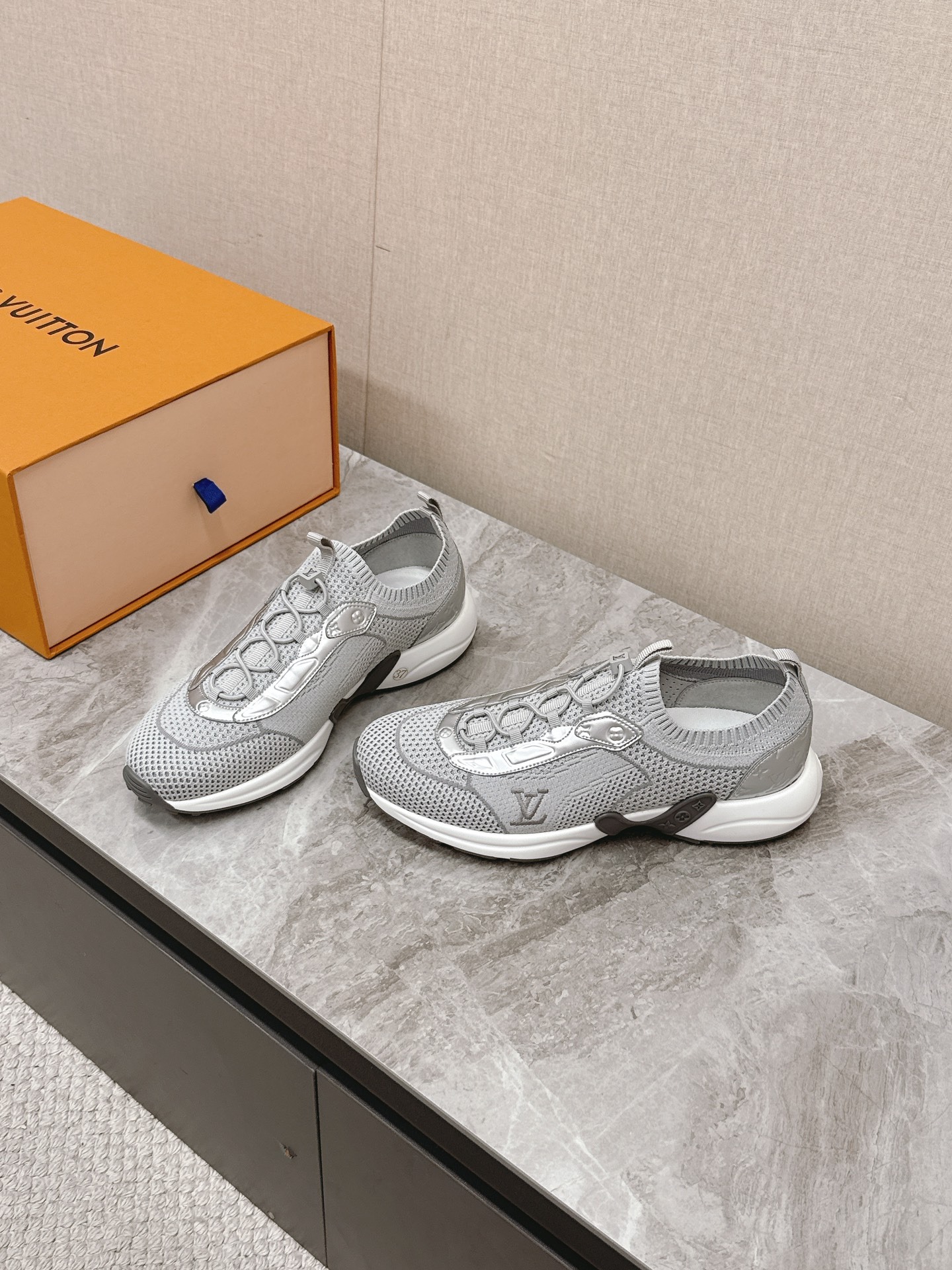 루이비통 올림피아 커플 운동화