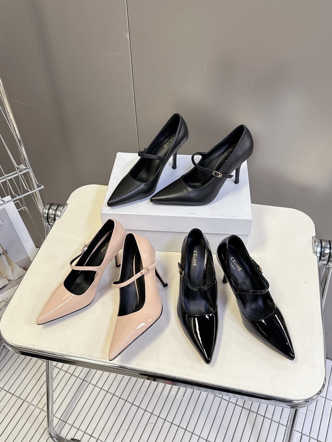 셀린느 신상 오픈토 힐