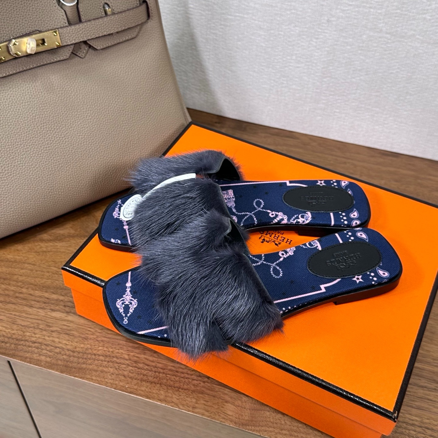 에르메스 오란 밍크털 슬리퍼