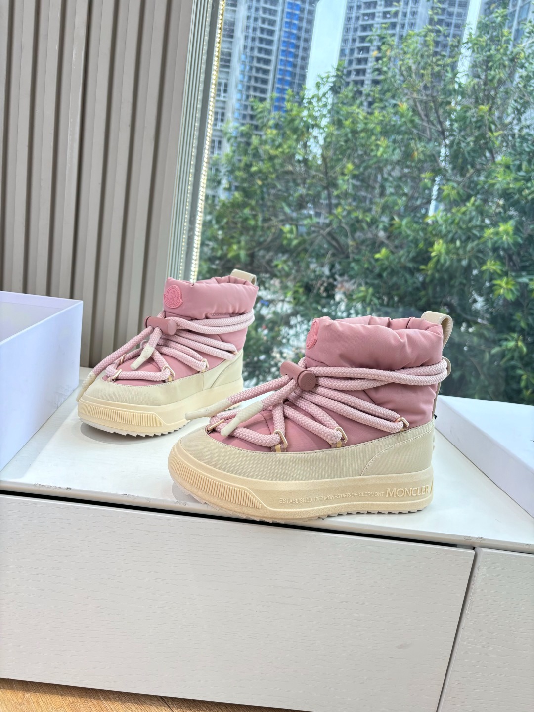 몽클레어 25 신상 패딩 부츠