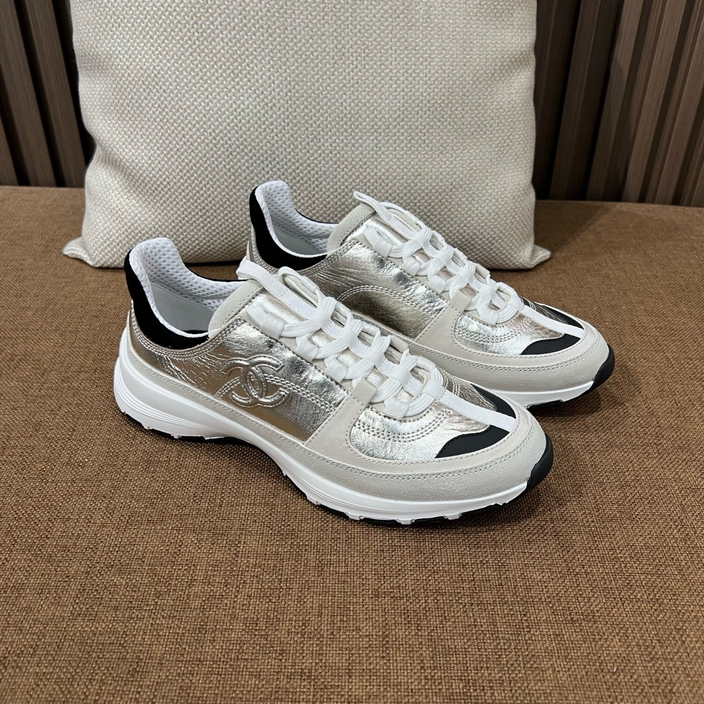 샤넬 25A 신상 운동화