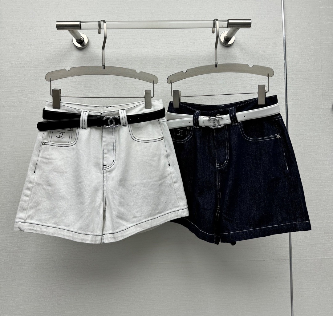 샤넬 25 헤비데님 핫픽스 반바지