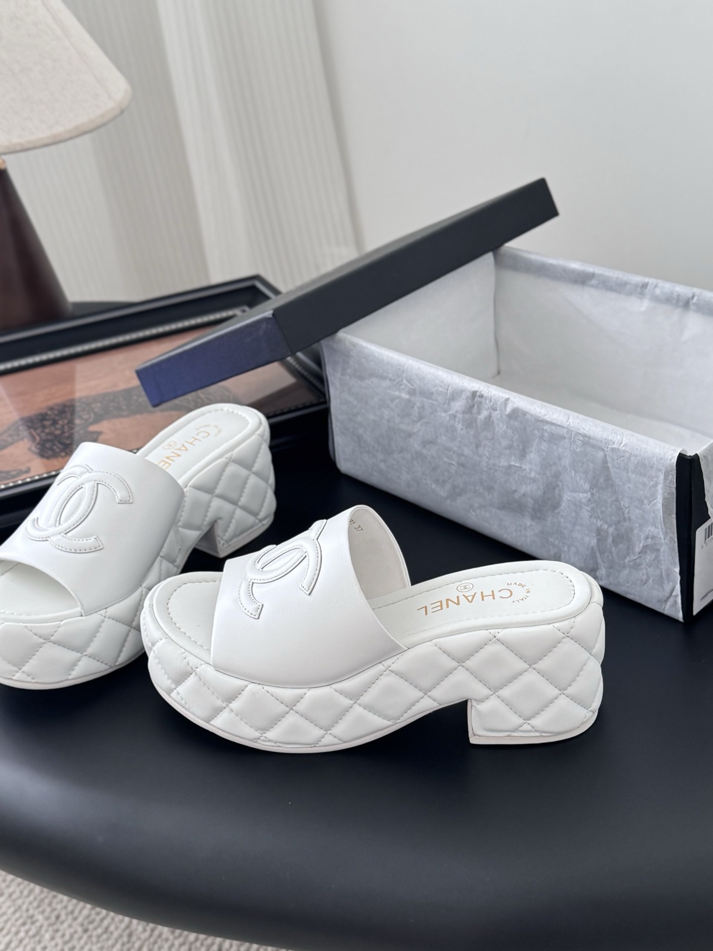 샤넬 25c 신상 슬리퍼