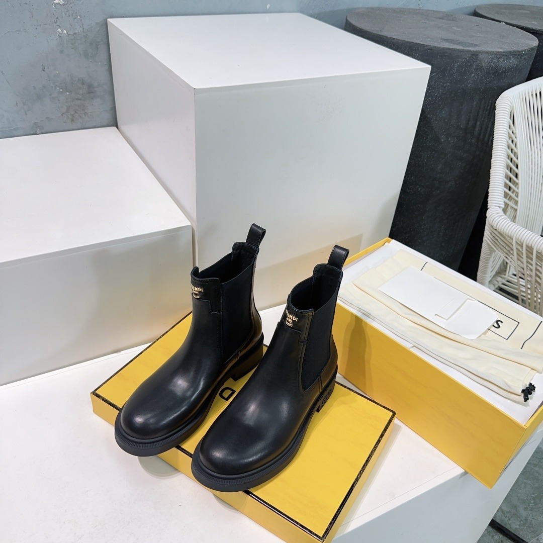 펜디 25ss 가을/겨울 클래식 올드 부츠