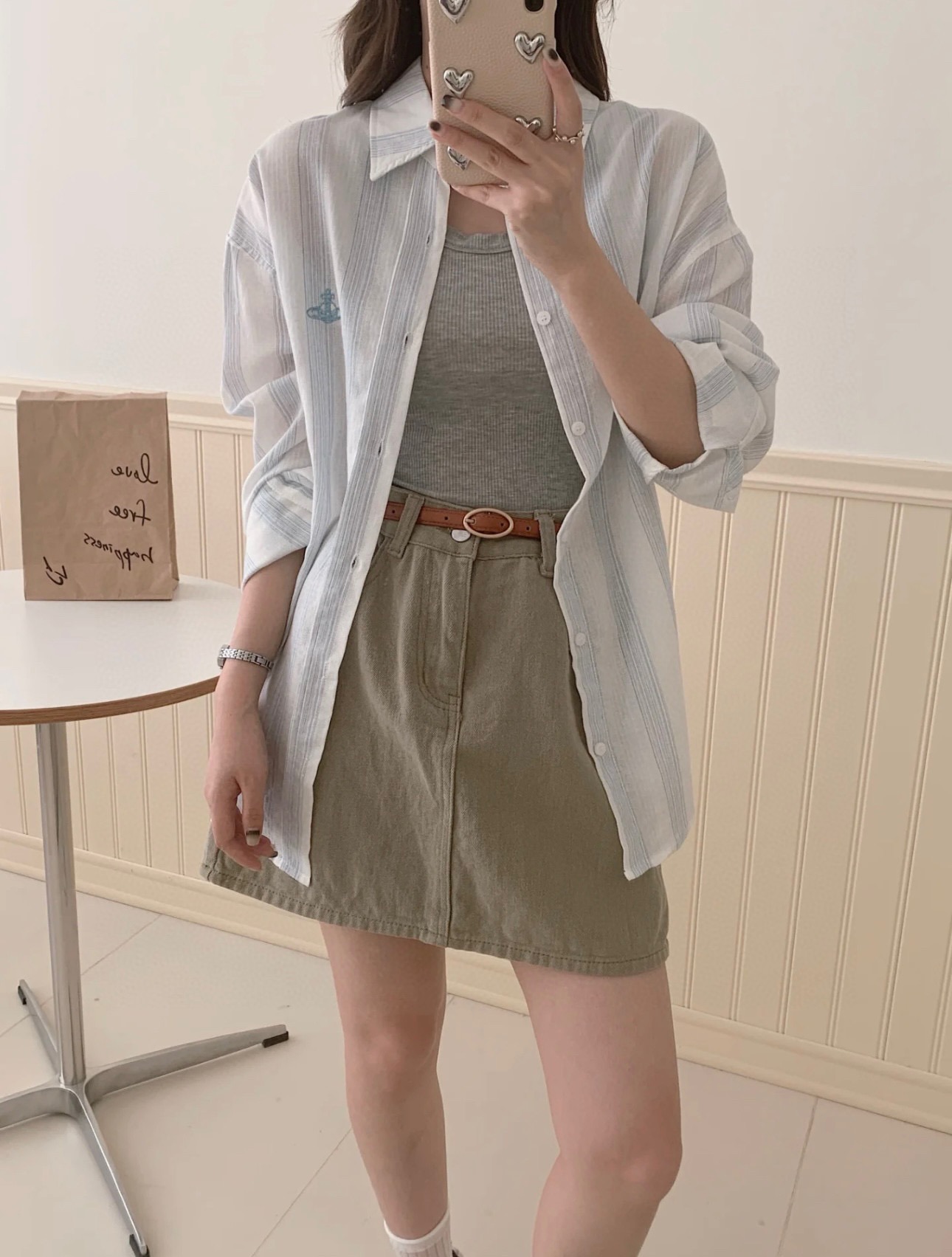 비비안 새턴 셔츠