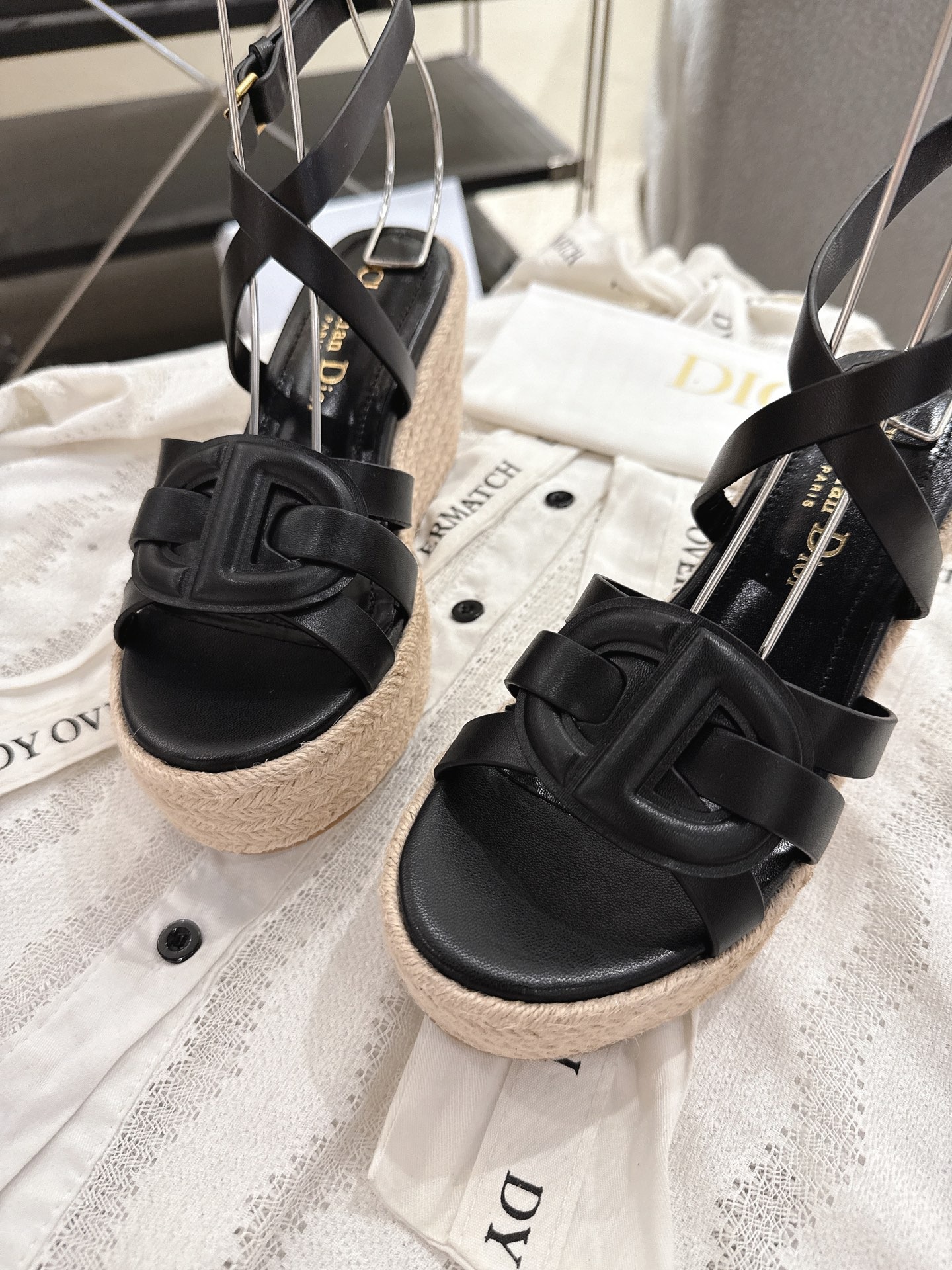 디올 25ss 봄여름 신상 웨지힐 샌들