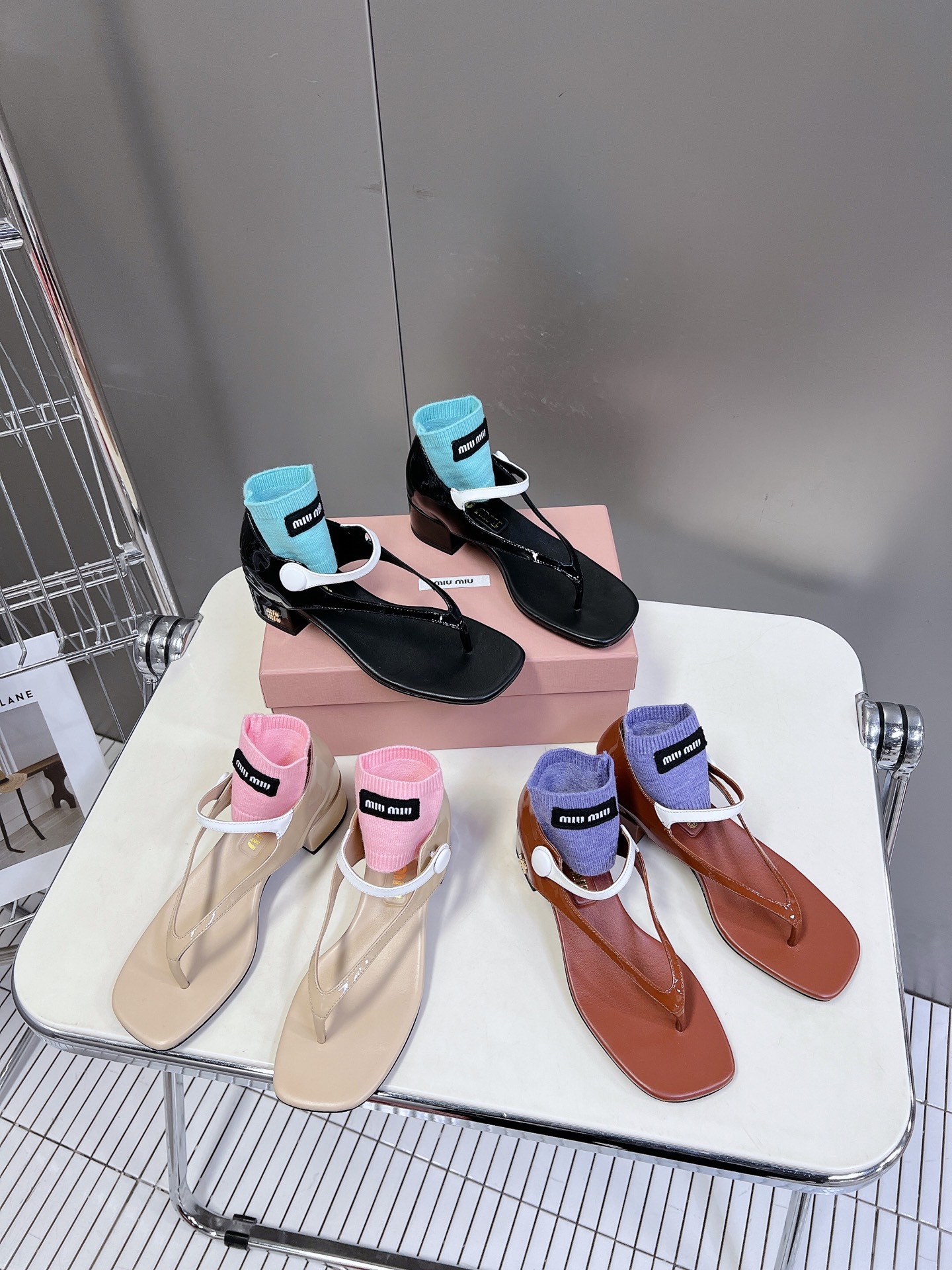 미우미우 봄여름 패션 슈즈