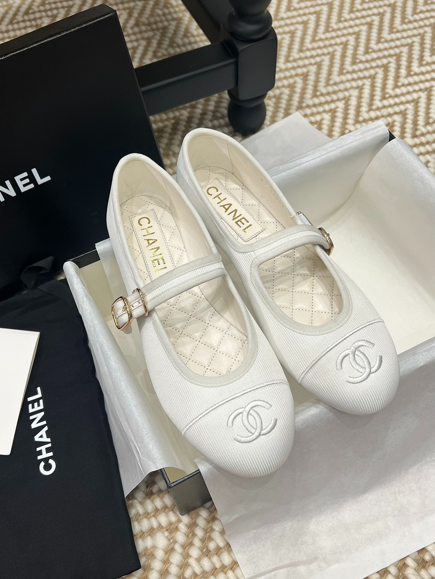 샤넬 신상 메리제인 플랫