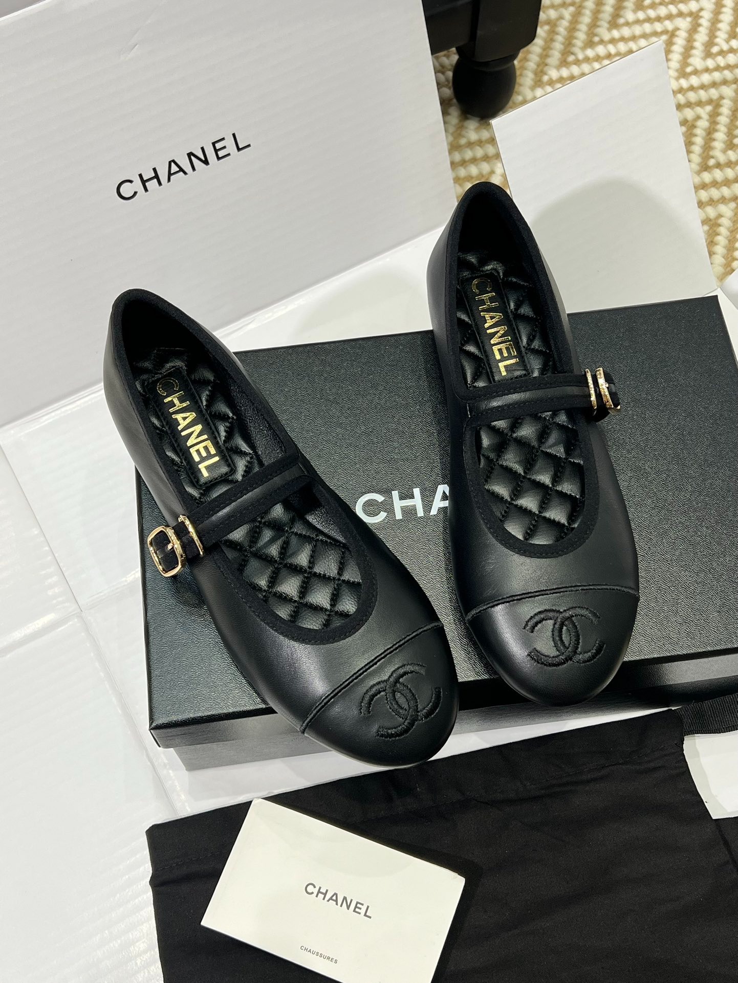 샤넬 신상 메리제인 플랫