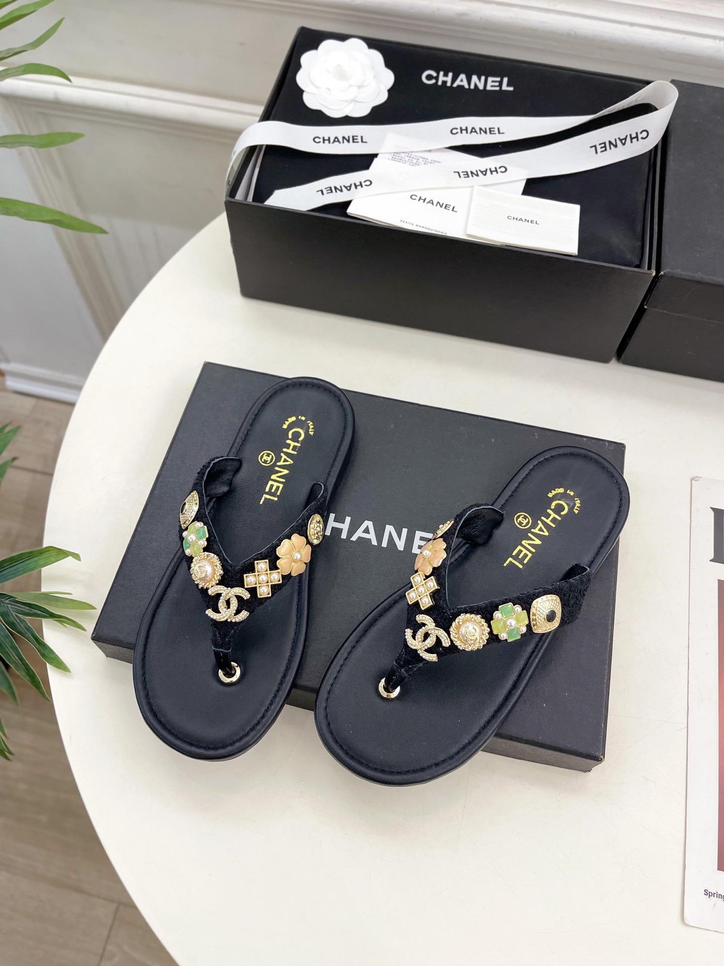 샤넬 2025 봄여름 신상 플립 플랍
