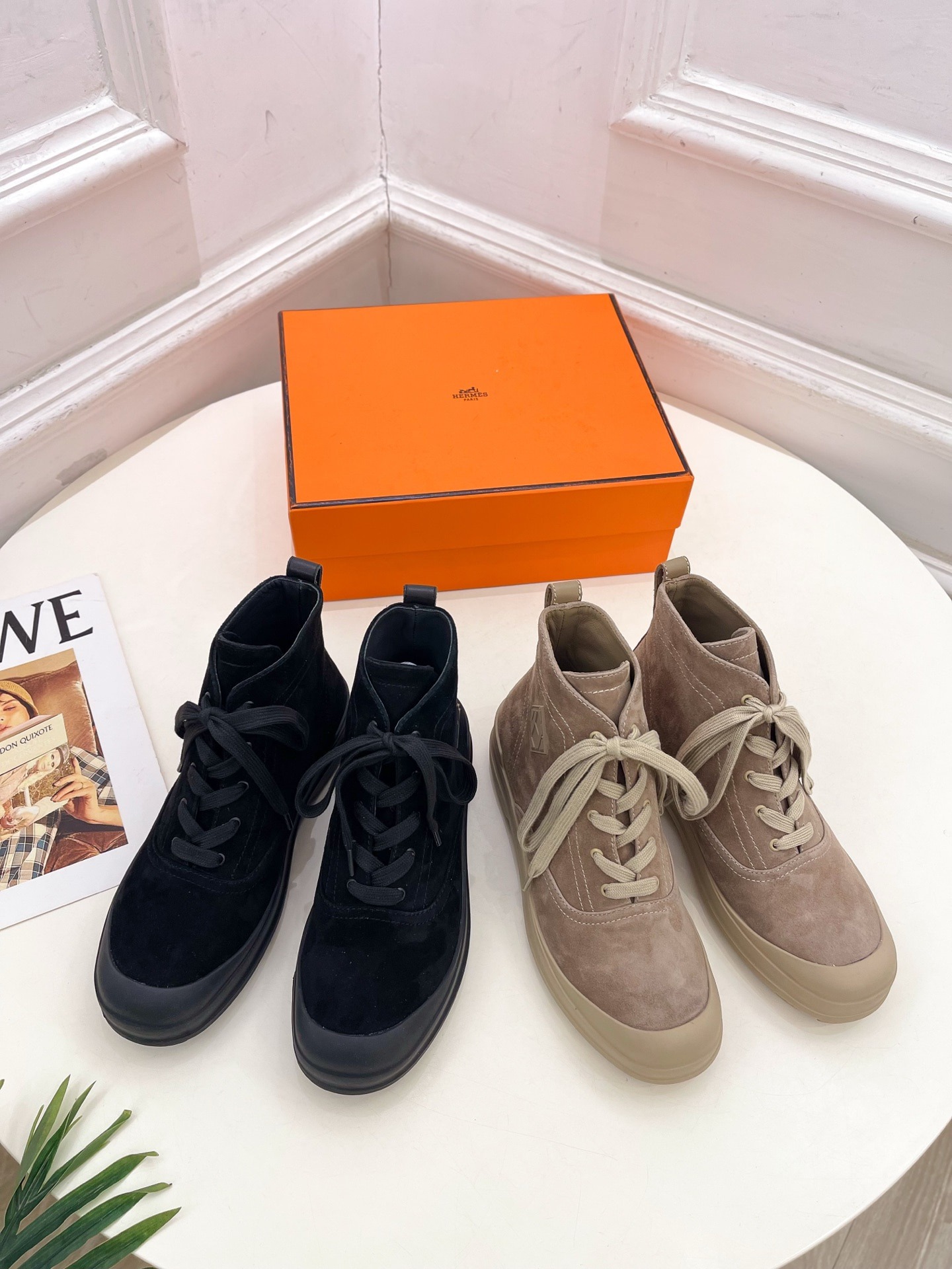 에르메스 25 신상 캐쥬얼 스트랩 앵클부츠