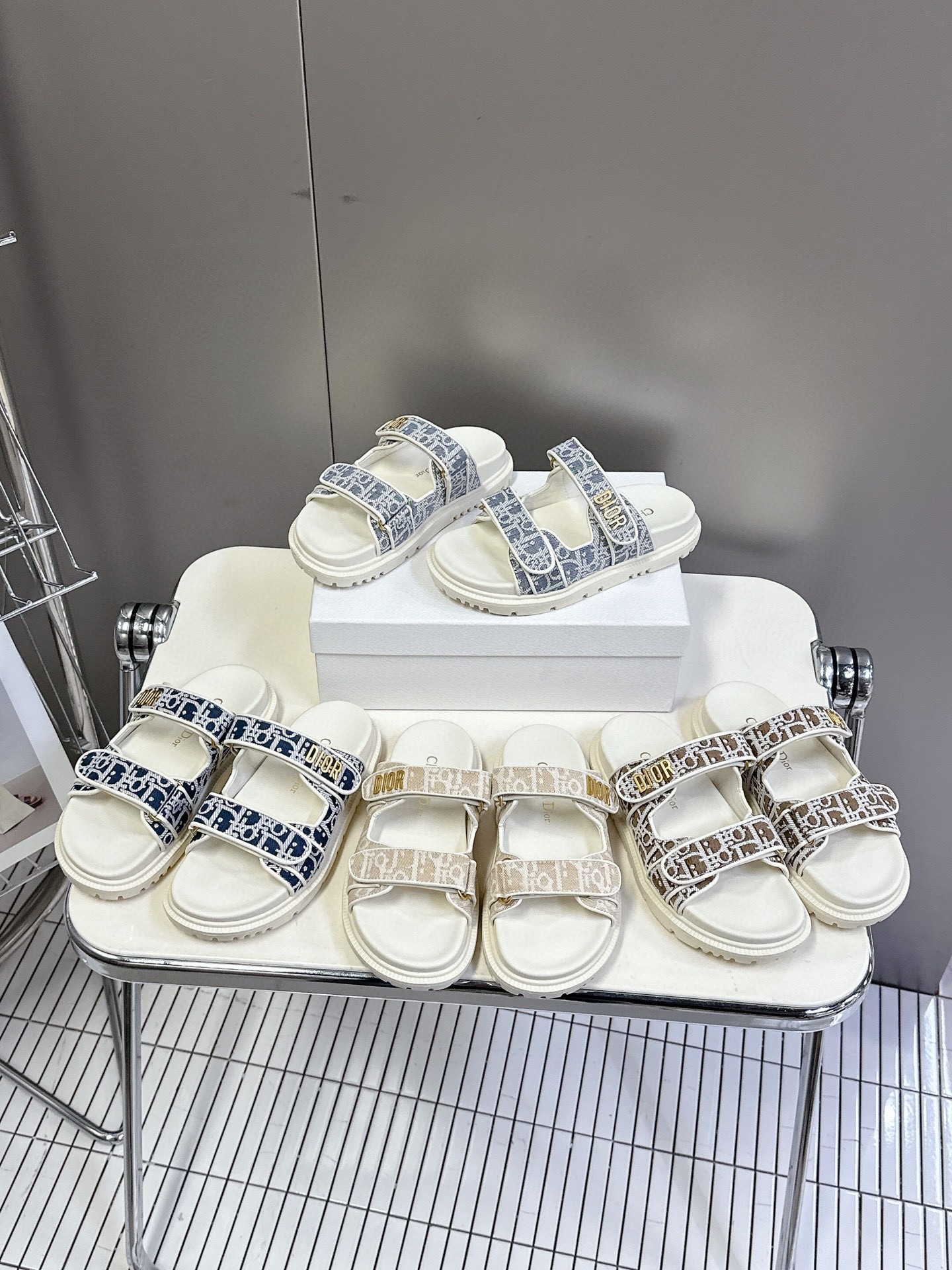 디올 봄여름 최신 벨크로 샌들