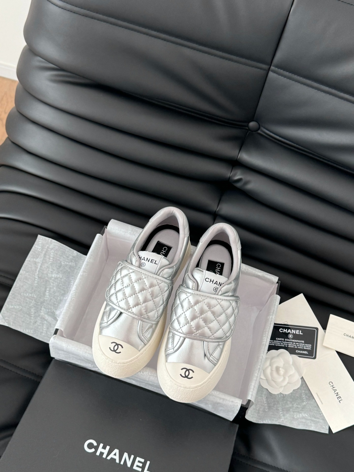 샤넬 25C 스니커즈 시리즈
