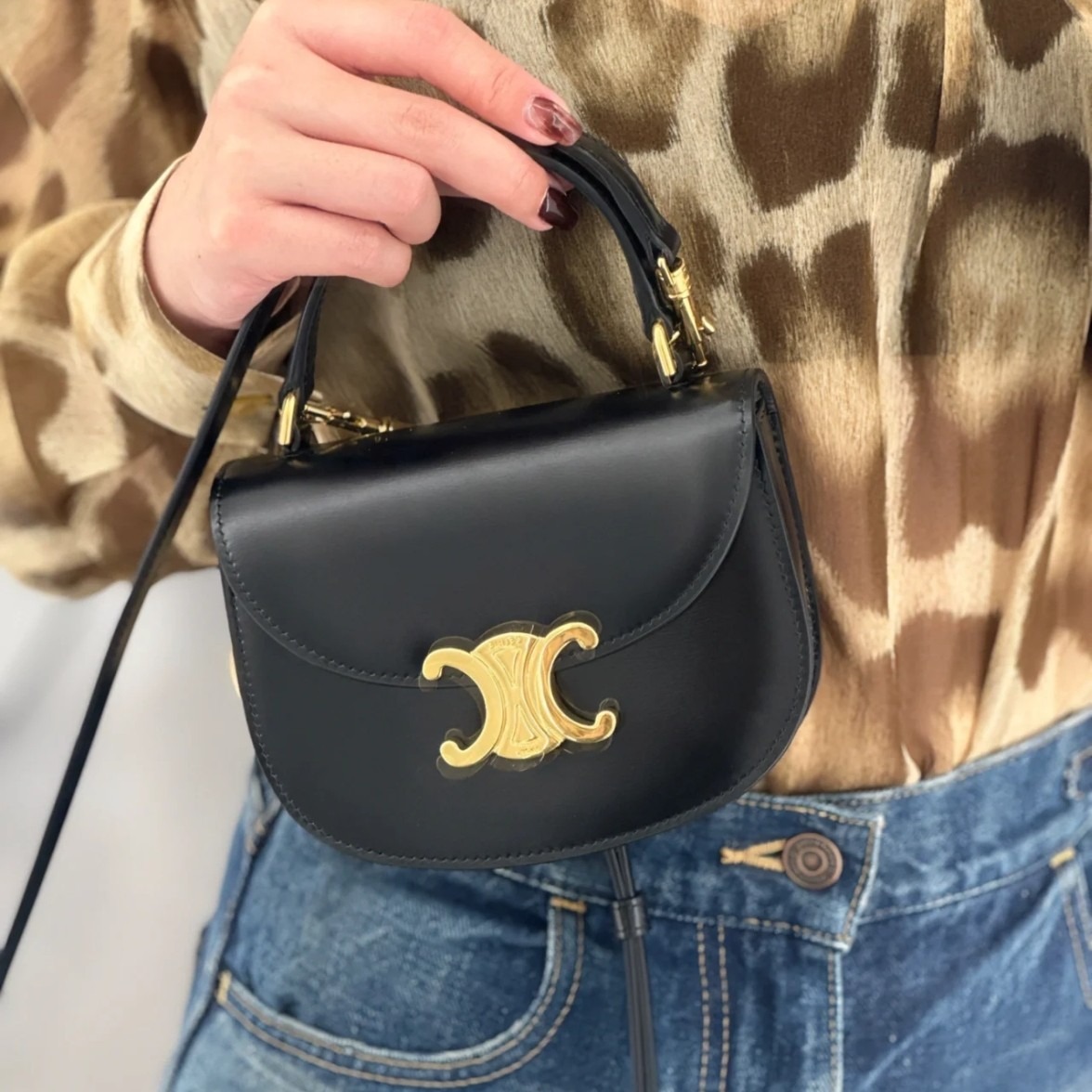 셀린느 트리옹프 미니 베사체 백