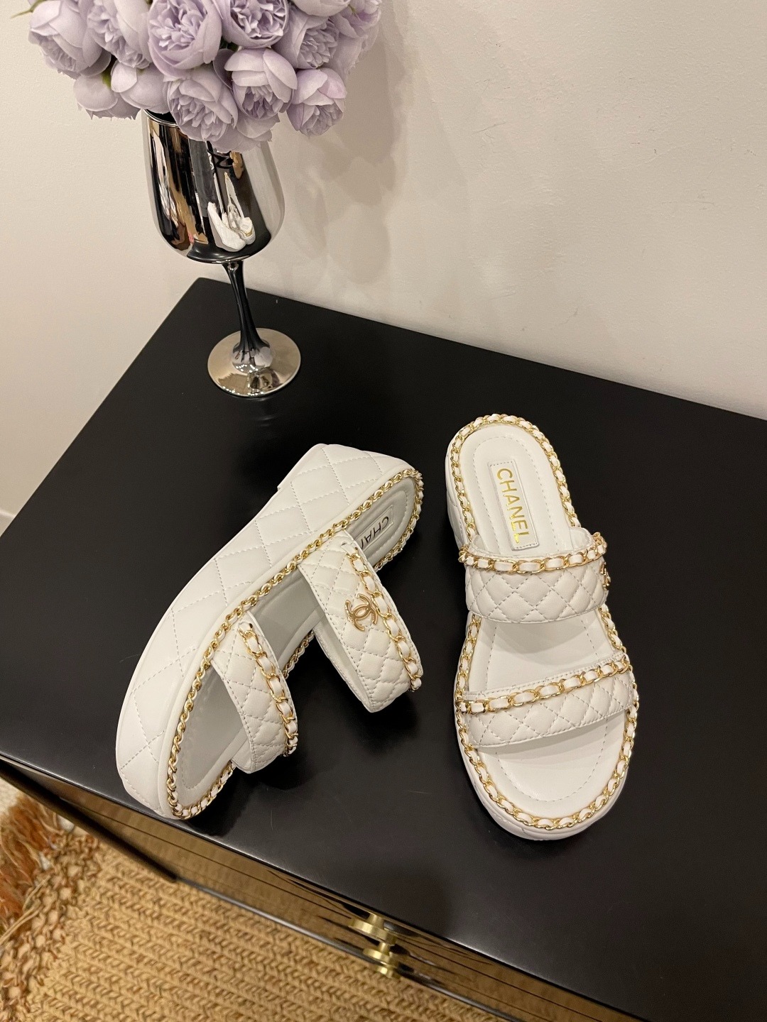 샤넬 25 신상 통굽 슬리퍼