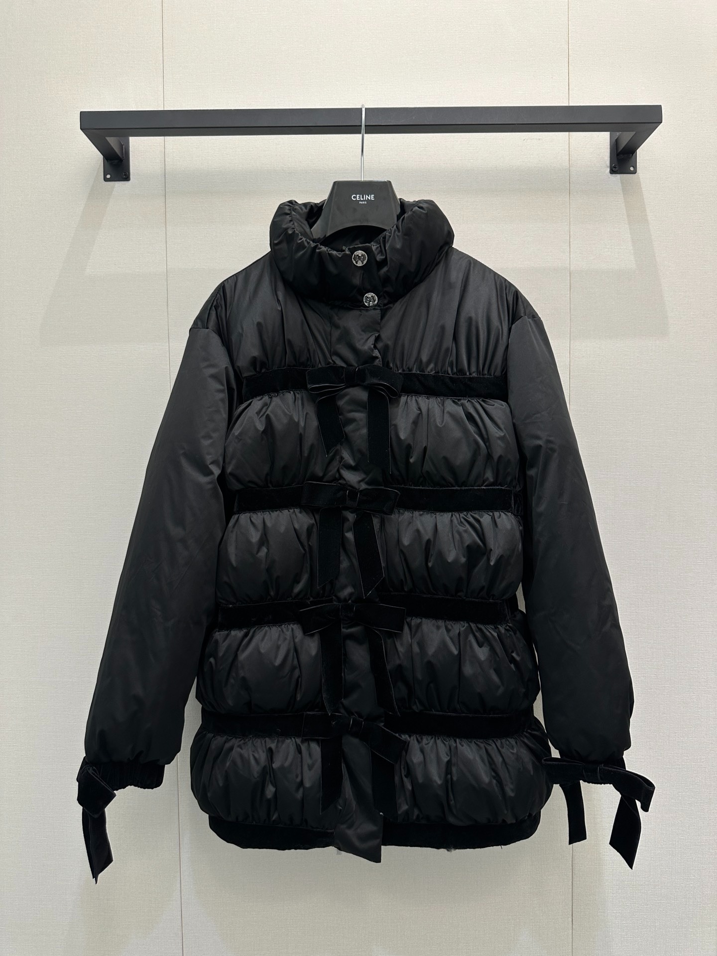 샤넬 신상 리본 패딩