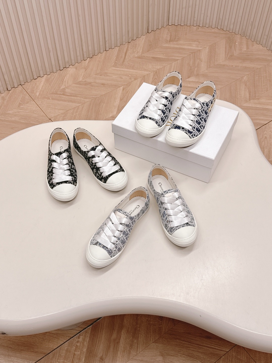 디올 25 가을 오블리크 스니커즈