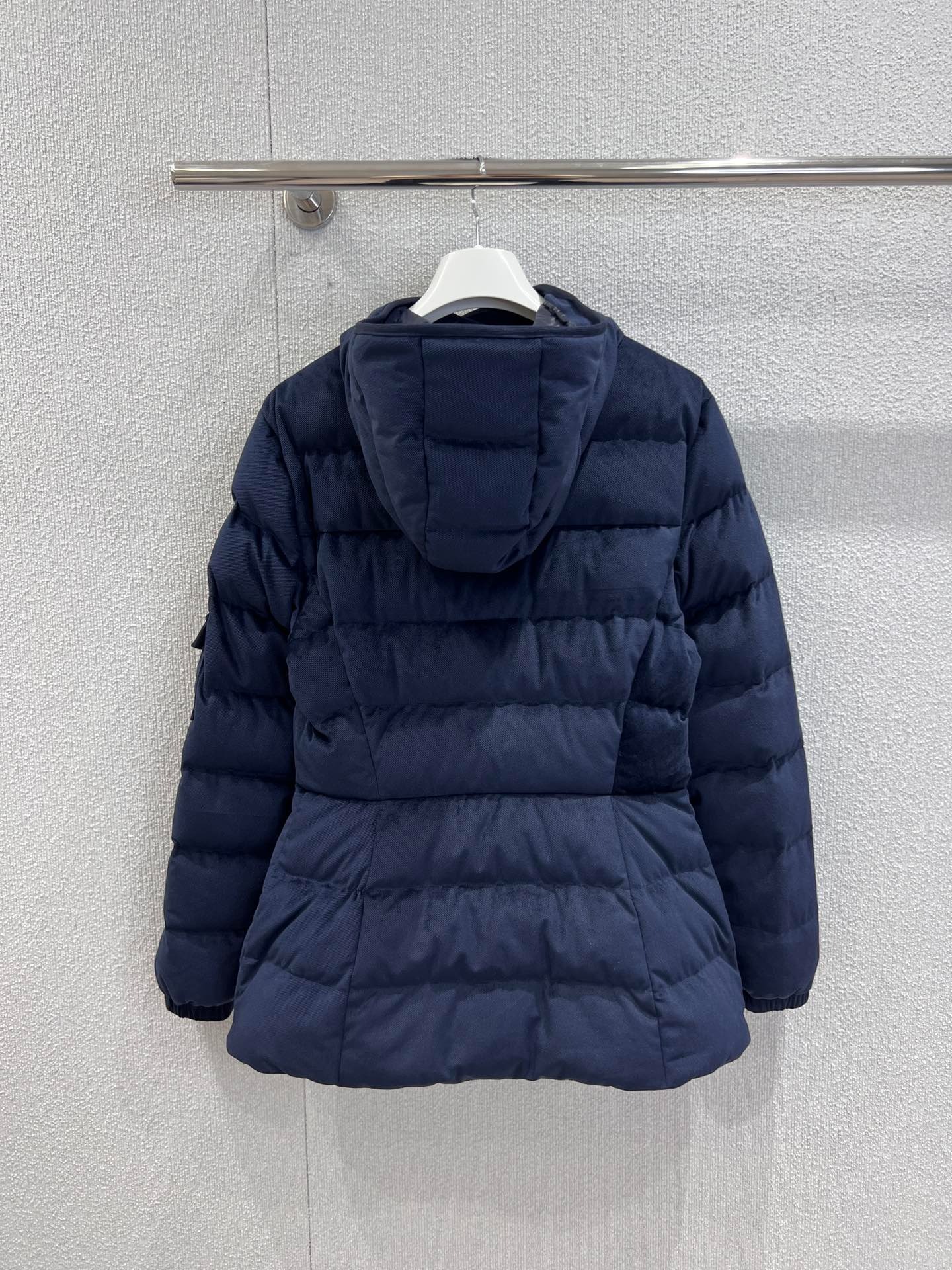 몽클레어 25Fw 신상 바란테 후드 패딩 점퍼