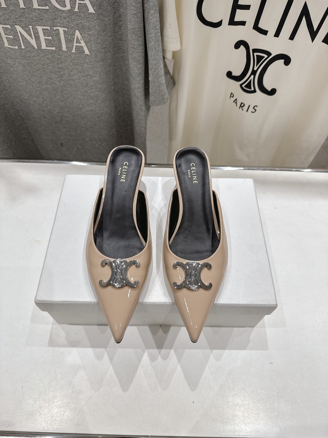 셀린느 25ss 스틸레토 힐 슬리퍼