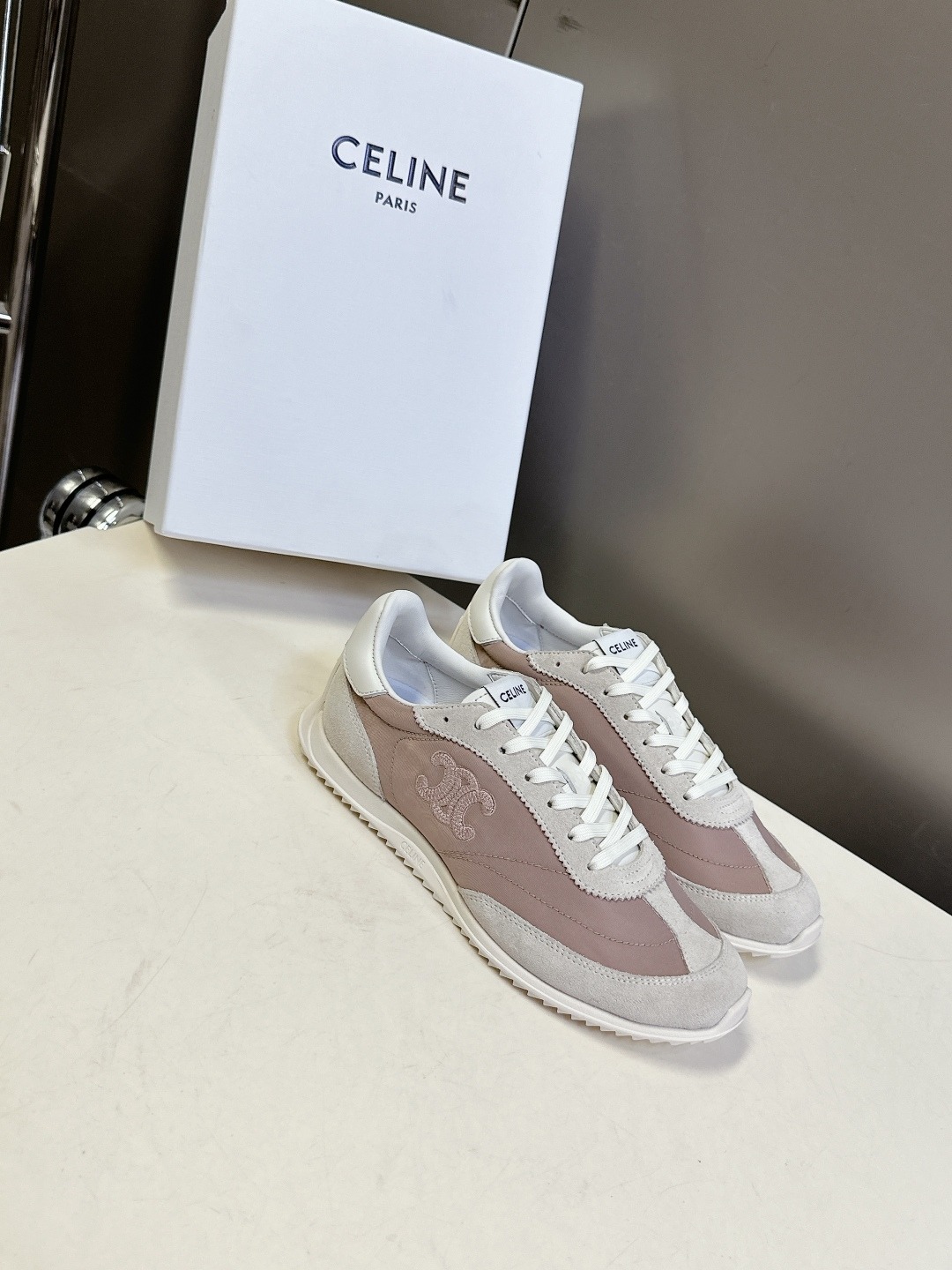 셀린느 봄여름 최신 운동화