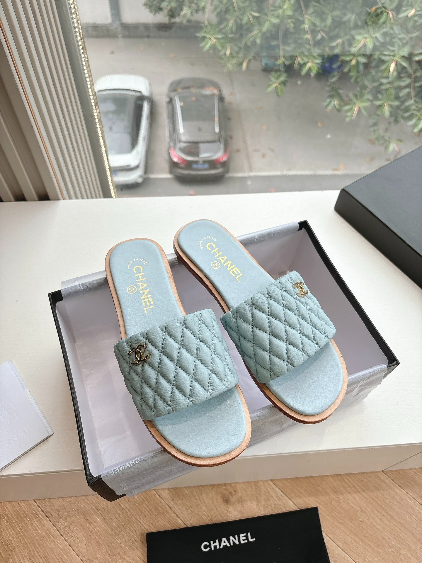 샤넬 25s 이른 봄 신상 슬리퍼