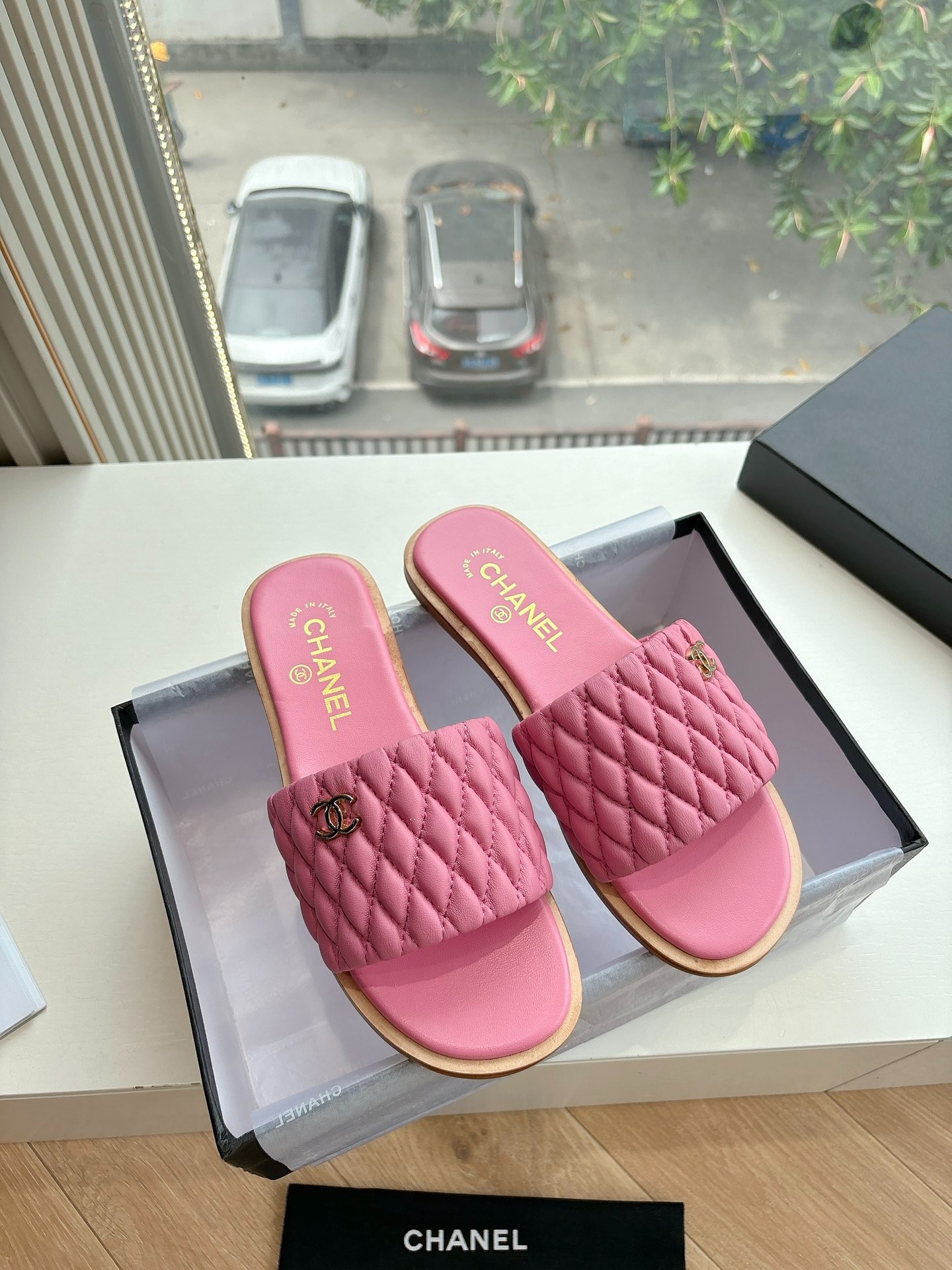 샤넬 25s 이른 봄 신상 슬리퍼