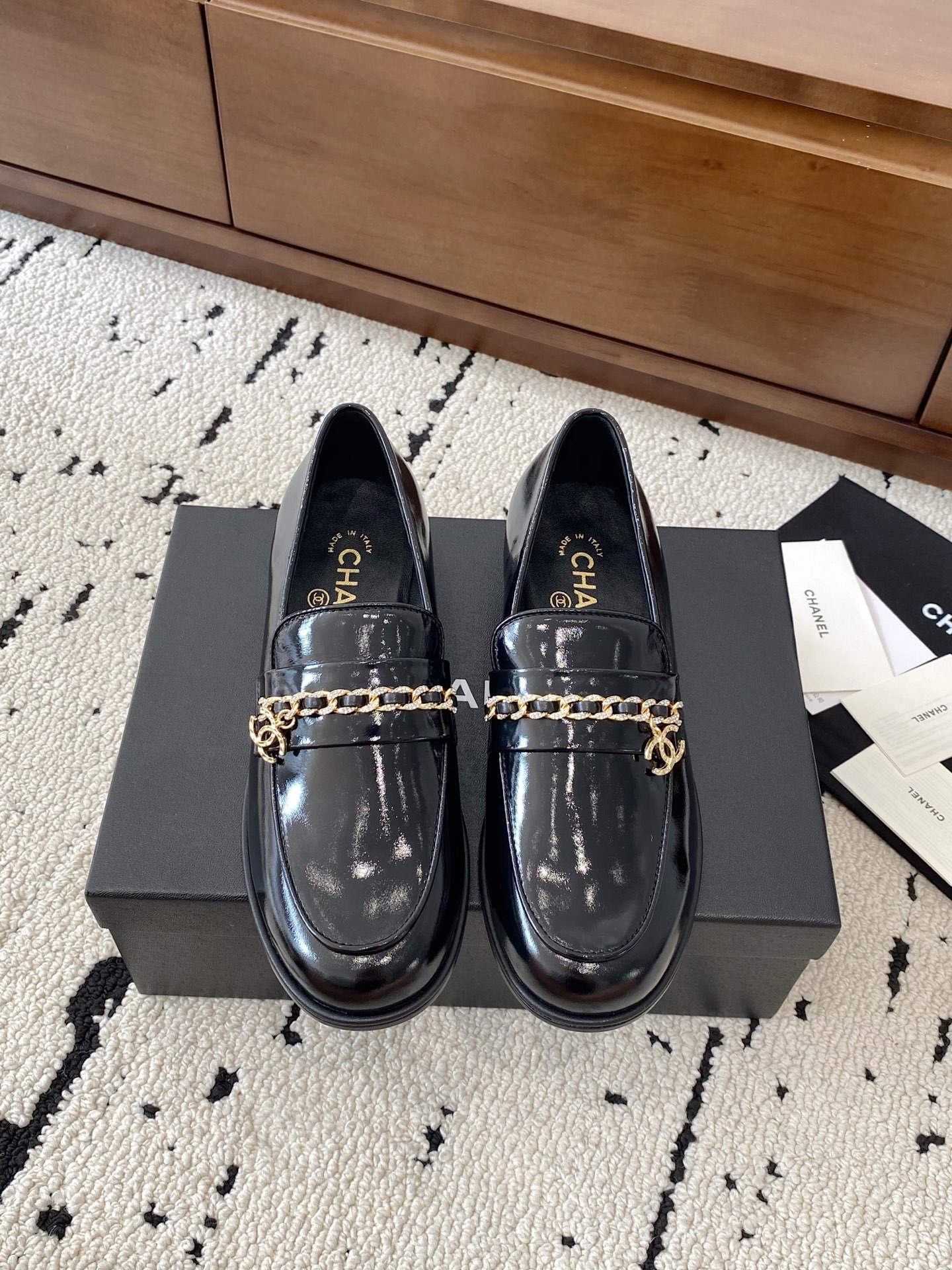 샤넬 25C 신상 체인 힐 로퍼