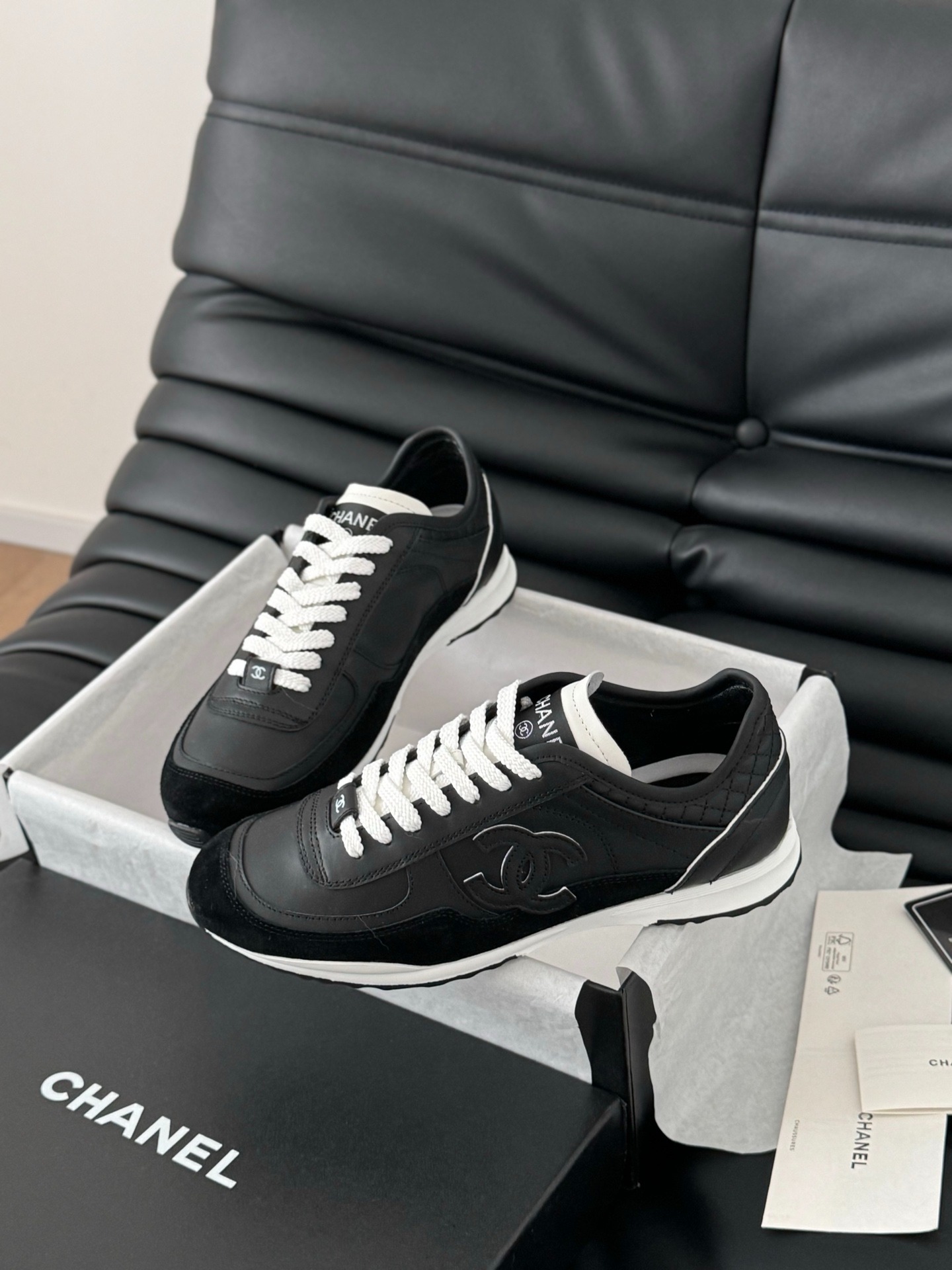 샤넬 25P 신상 트레이닝화