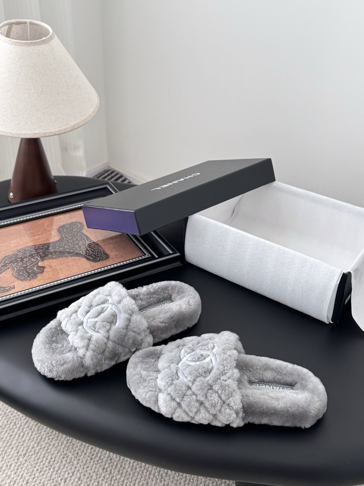 샤넬 25K 신상 털 슬리퍼