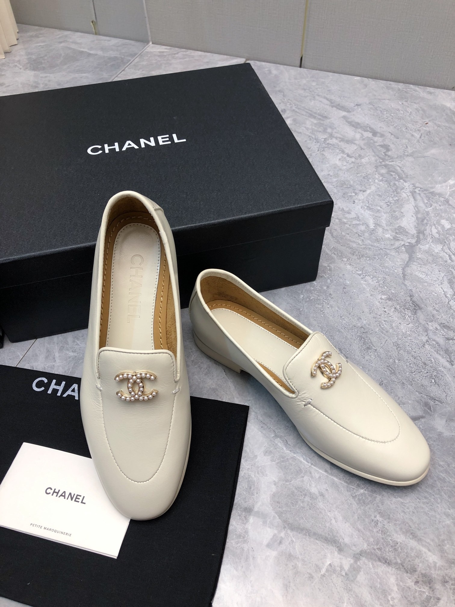 샤넬 가을 신상 클래식 로퍼